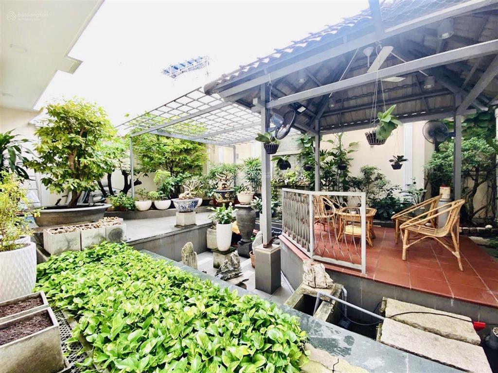 Biệt thự siêu vị trí, 5 tầng có hầm + thang máy  khu vip phú nhuận  230m² chào bán chỉ 52 tỷ.