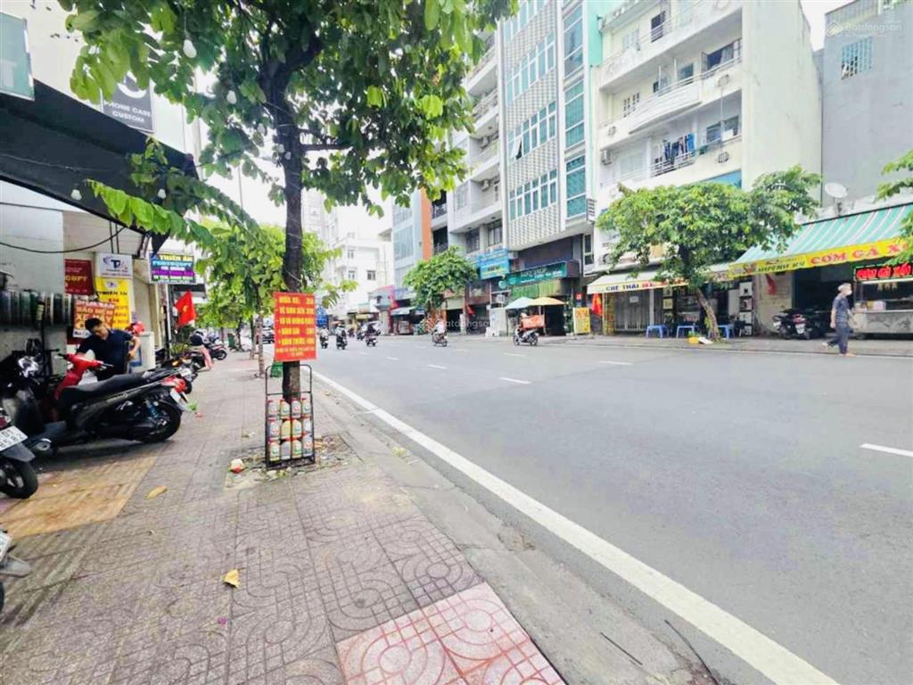 Bán nhà giá đất  mt bạch đằng khu vip sân bay  85m²  3 tầng bán chỉ 18,5 tỷ.