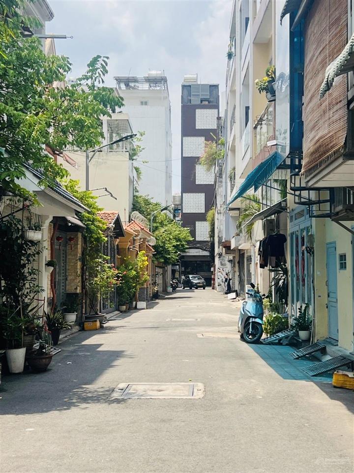 Bán đất ngay gần sân bay, khu vip bạch đằng  gần 180m² đất giảm còn 26 tỷ.