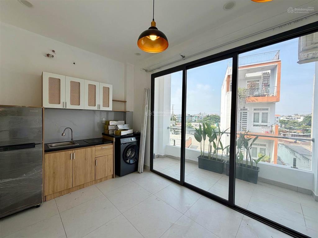 Bán nhà mặt tiền nguyễn xí  7 tầng có hầm, thang máy  56m2 gấp bán chỉ 12,9 tỷ.