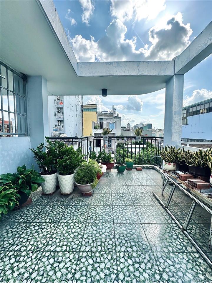 Bán nhà 5 tầng  ngang lớn hơn 7m, 175m2  ngay sát cộng hoà, tân bình  giá bán 34,5tỷ.