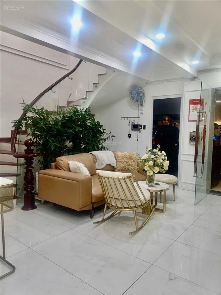 Bán nhà (9x21) khu vip bình thạnh  nơ trang long  2 tầng giá 32 tỷ.