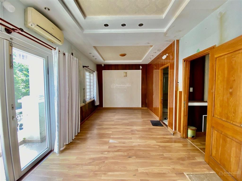 Bán nhà 3 tầng, ngang khủng 8m. đường 10m thông, khu vip gò vấp, phan văn trị. chỉ 19,5 tỷ.