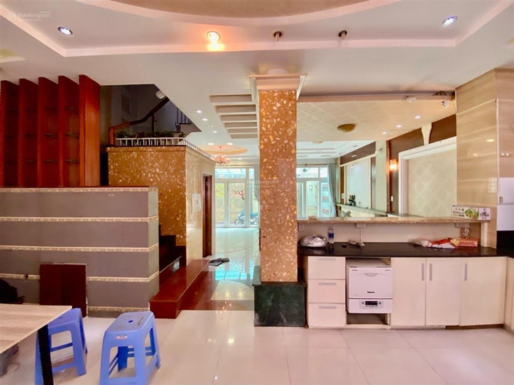 Bán nhà 3 tầng, ngang khủng 8m. đường 10m thông, khu vip gò vấp, phan văn trị. chỉ 19,5 tỷ.