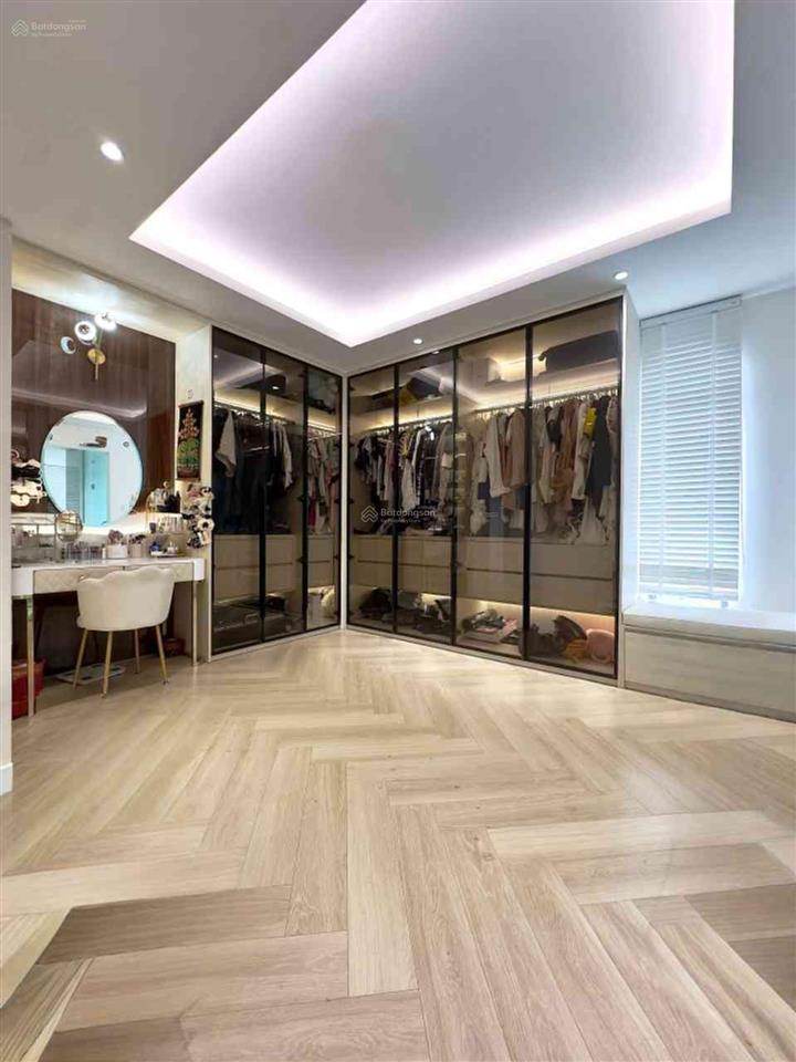 Siêu biệt phủ khu vip bình lợi  4 tầng, hầm  185m2 ngang khủng 10m bán chỉ 37 tỷ