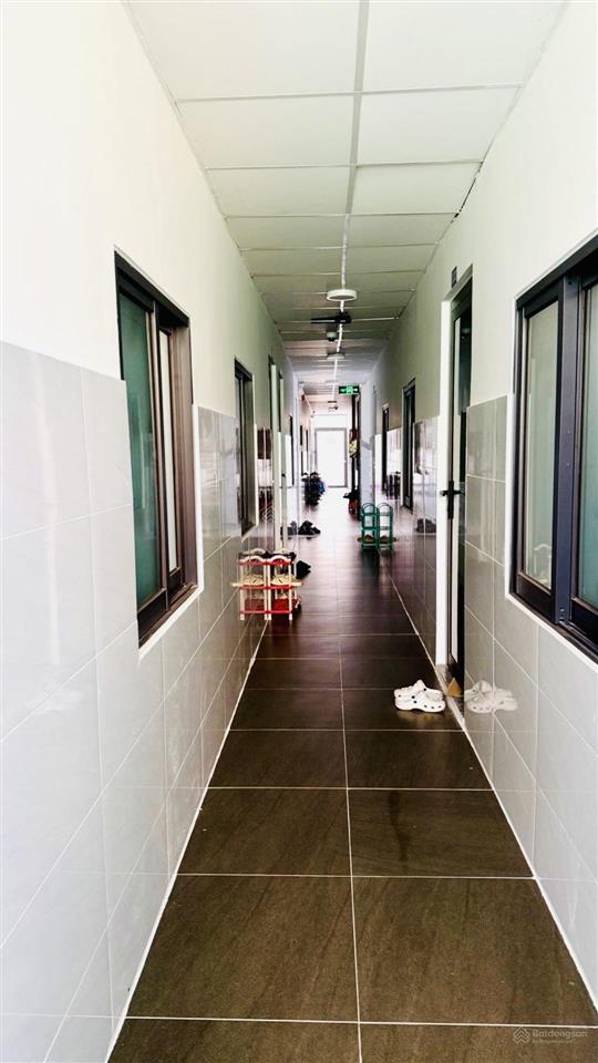 Tòa nhà mặt tiền, siêu diện tích 280m2, 7 tầng có hầm, 61 phòng dòng tiền 210tr/tháng. giá bán 58tỷ