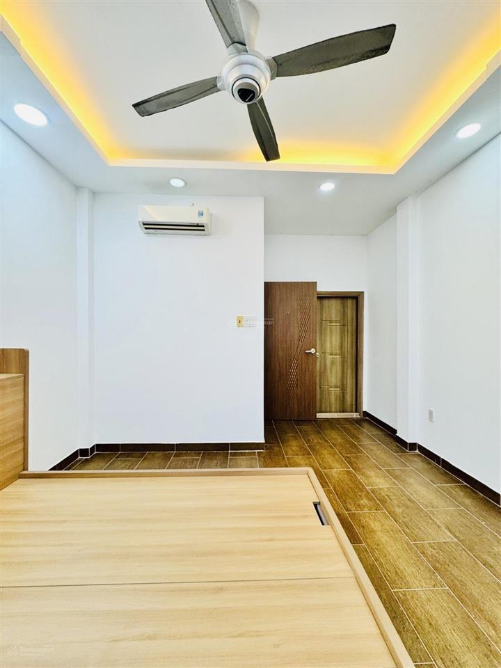 Tt quận 1, nhà đẹp hẻm 4m, sát mt trần khắc chân. 5 tầng xây mới. 32m2 bán chỉ 9,45 tỷ.