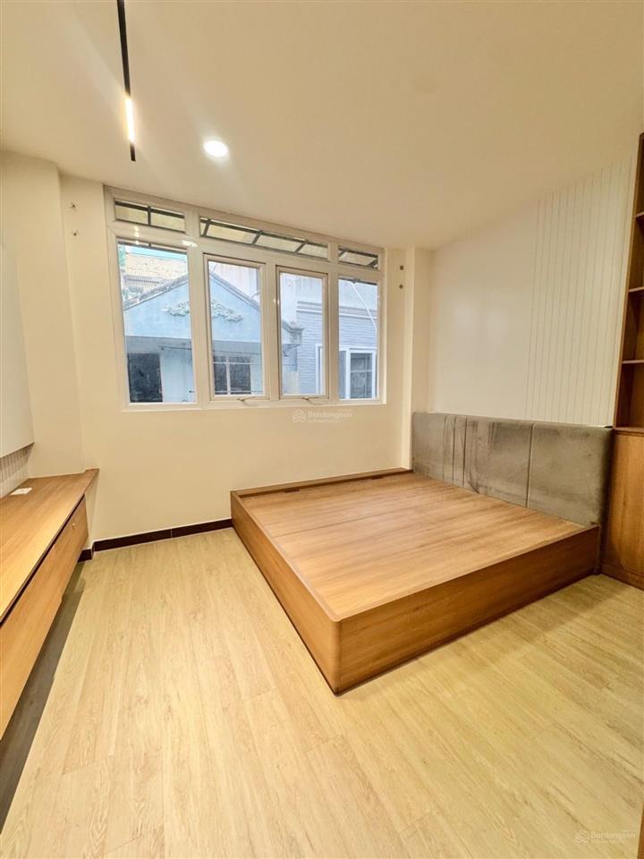 Tt quận 1, nhà đẹp hẻm 4m, sát mt trần khắc chân. 5 tầng xây mới. 32m2 bán chỉ 9,45 tỷ.