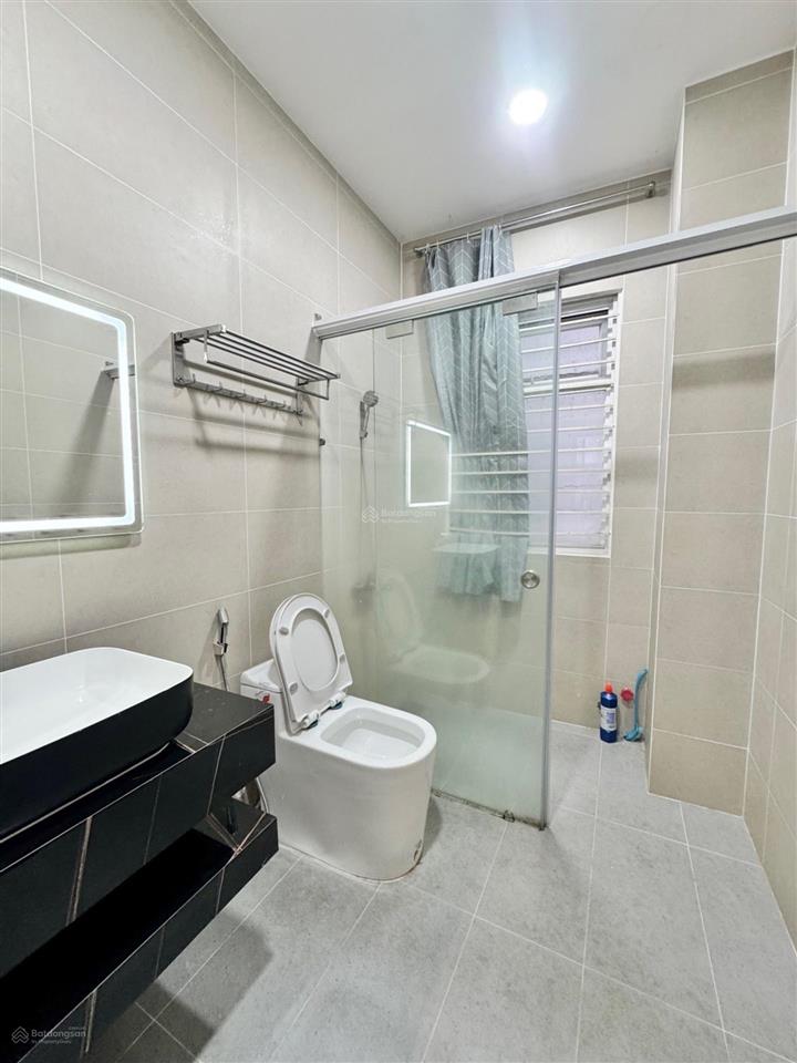 Tt quận 1, nhà đẹp hẻm 4m, sát mt trần khắc chân. 5 tầng xây mới. 32m2 bán chỉ 9,45 tỷ.