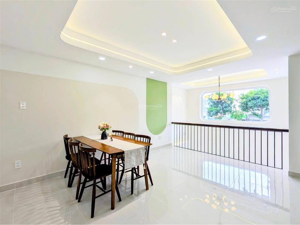Bán nhà mtkd phạm văn đồng, 6 tầng ngang rộng 5m ~ 40m2 chỉ 10,85 tỷ