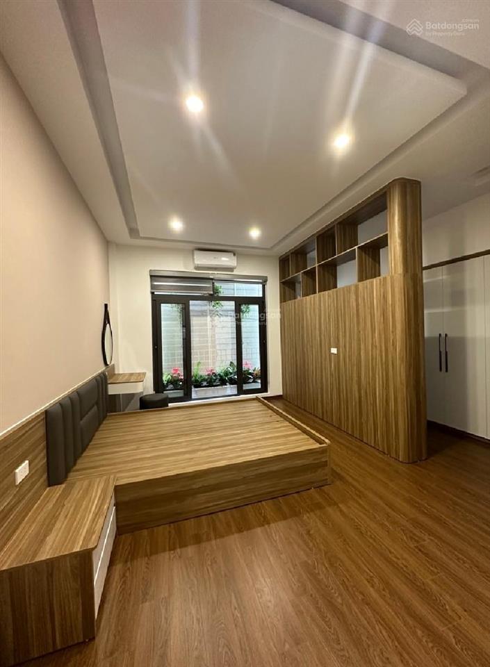 Bán gấp nr 4pn, 5t giá siêu hời 299 triệu / m2, 28m2 ở đường nguyễn đình chiểu, q.hai bà trưng