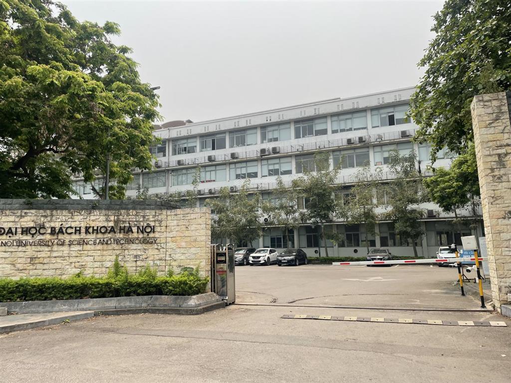 Nhà hiếm,quận hai bà trưng plò
đúc
giá nhỉnh 9 tỷ.ô tô vf3 đỗ cửa,nhà đẹp,ở ngay