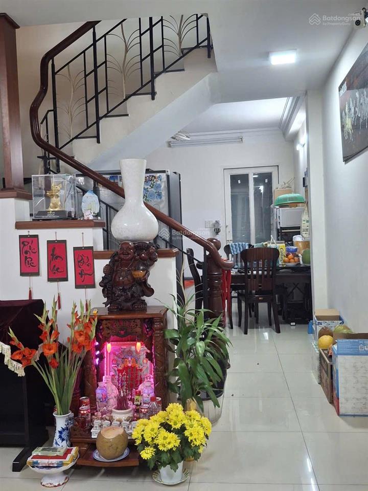 Chủ gửi bán  mặt tiền nội bộ tây thạnh  dt 3.8x15m 1 trệt 2 lầu  đường 12m có lề