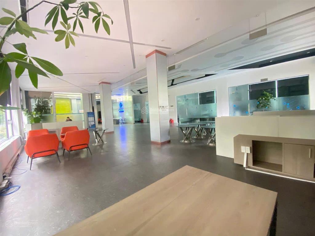 Cho thuê căn dinh thự tại khu đô thị văn khê, 220 triệu/th, 2400m2