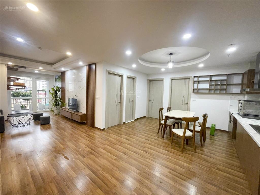 Cho thuê căn hộ 3pn full nội thất, sơn sửa vệ sinh lại như mới