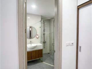 Cho thuê căn hộ 3pn full nội thất, sơn sửa vệ sinh lại như mới