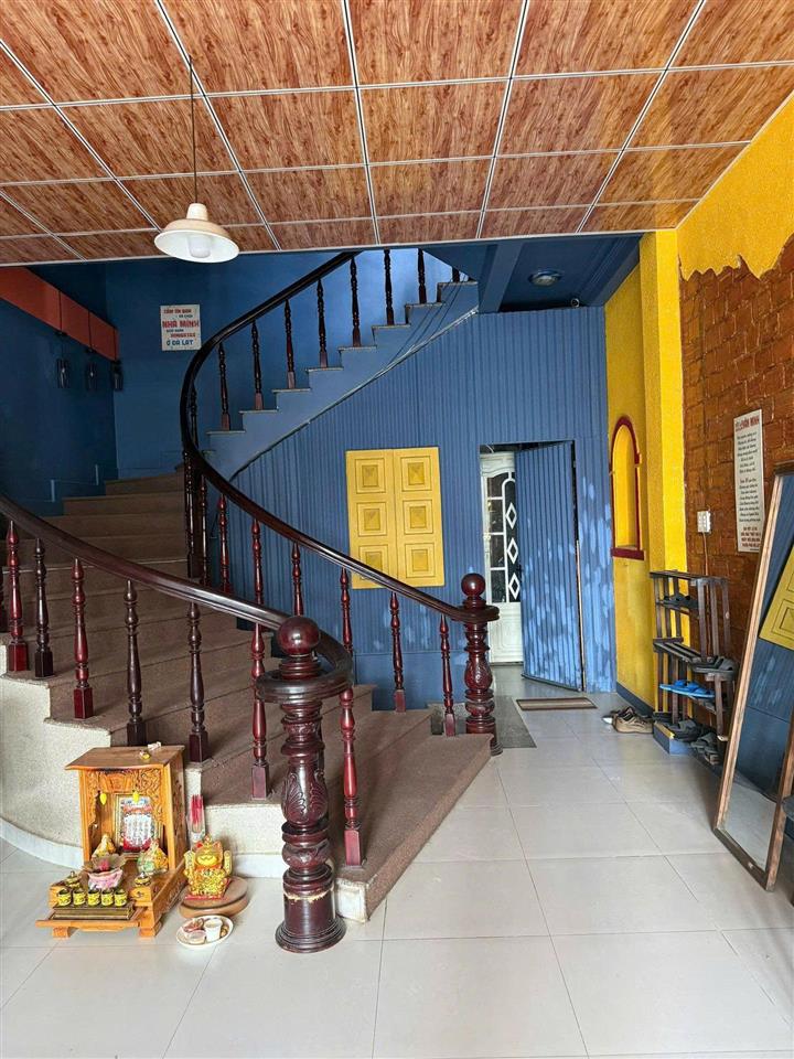Cho thuê homestay 10 phòng đường Ngô Quyền phường 6 Đà Lạt giá 18 triệu/tháng