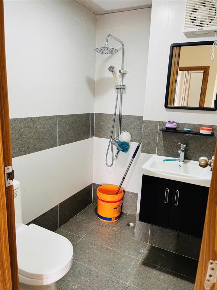 Cho thuê căn hộ mặt tiền Nam Hồ phường 11 Đà Lạt 10 triệu/tháng