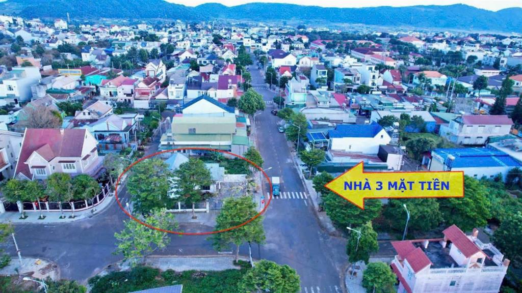 BÁN BIỆT THỰ 300m2 LÔ 90 LIÊN NGHĨA, ĐỨC TRỌNG .LÂM ĐỒNG Hàng hiếm trung tâm – vị trí VIP