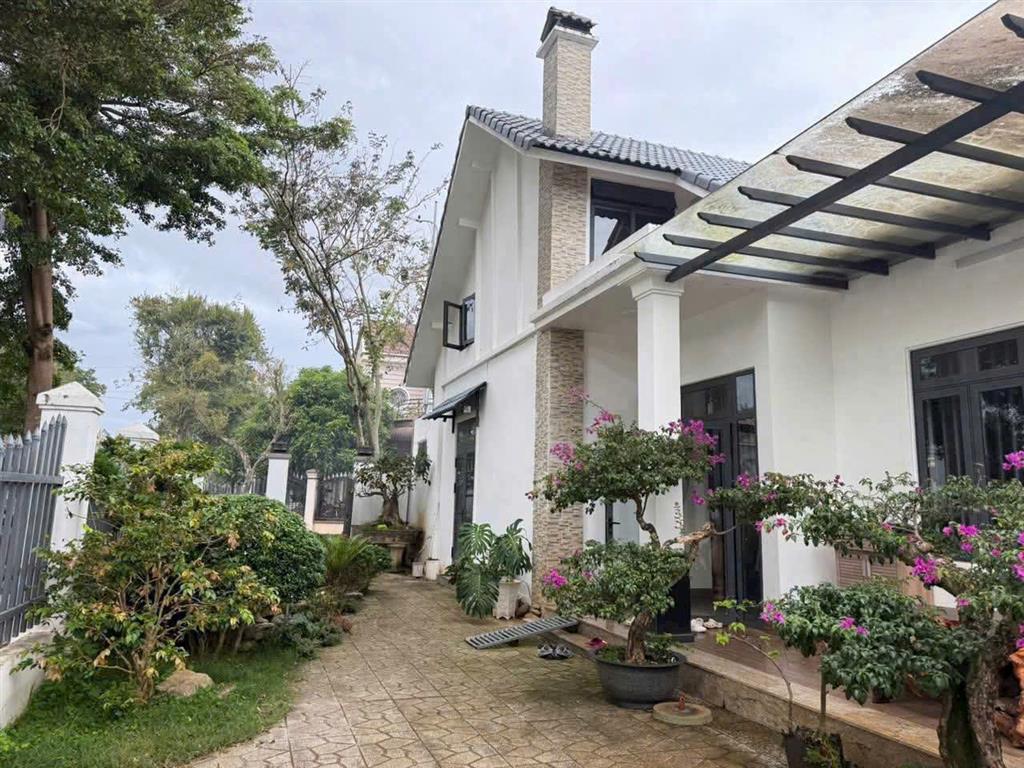 BÁN BIỆT THỰ 300m2 LÔ 90 LIÊN NGHĨA, ĐỨC TRỌNG .LÂM ĐỒNG Hàng hiếm trung tâm – vị trí VIP