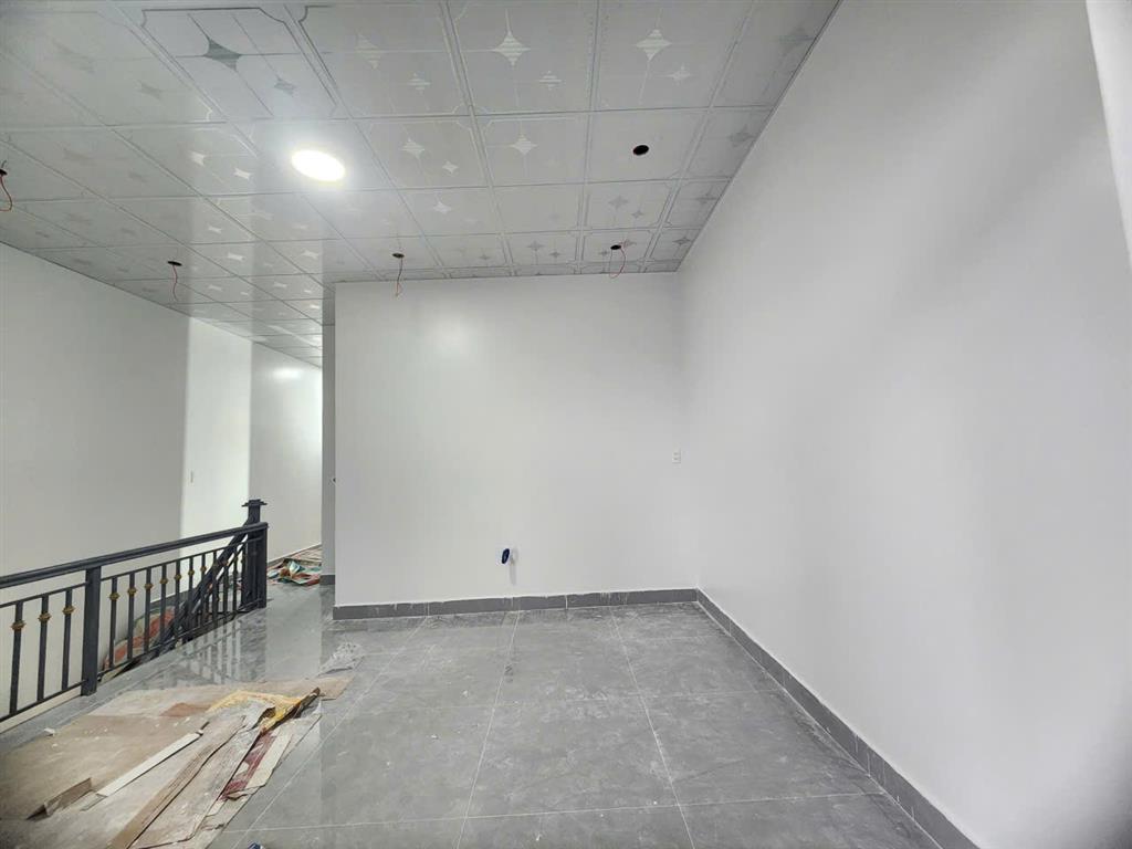 Cho thuê nhà mới xây 4 phòng ngủ giá 6 triệu tại phường 7 Đà Lạt Lâm Đồng