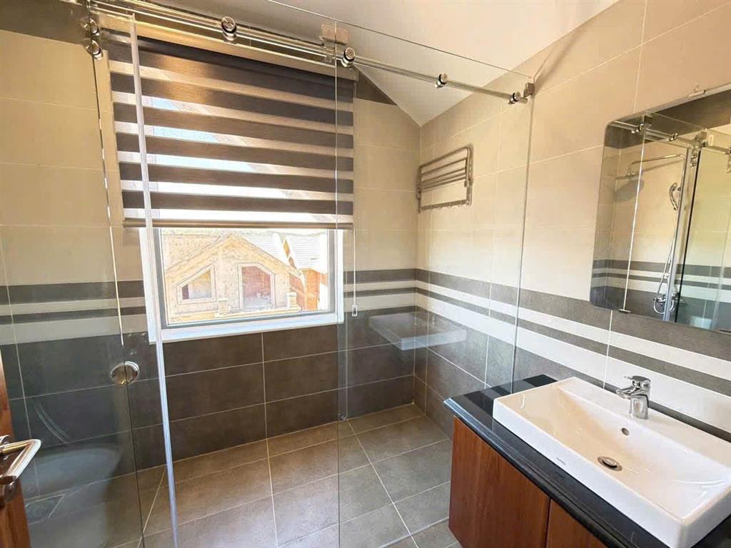 Cho thuê villa 10 phòng căn góc Măng Lin phường Langbiang giá 25 triệu tại Đà Lạt Lâm Đồng