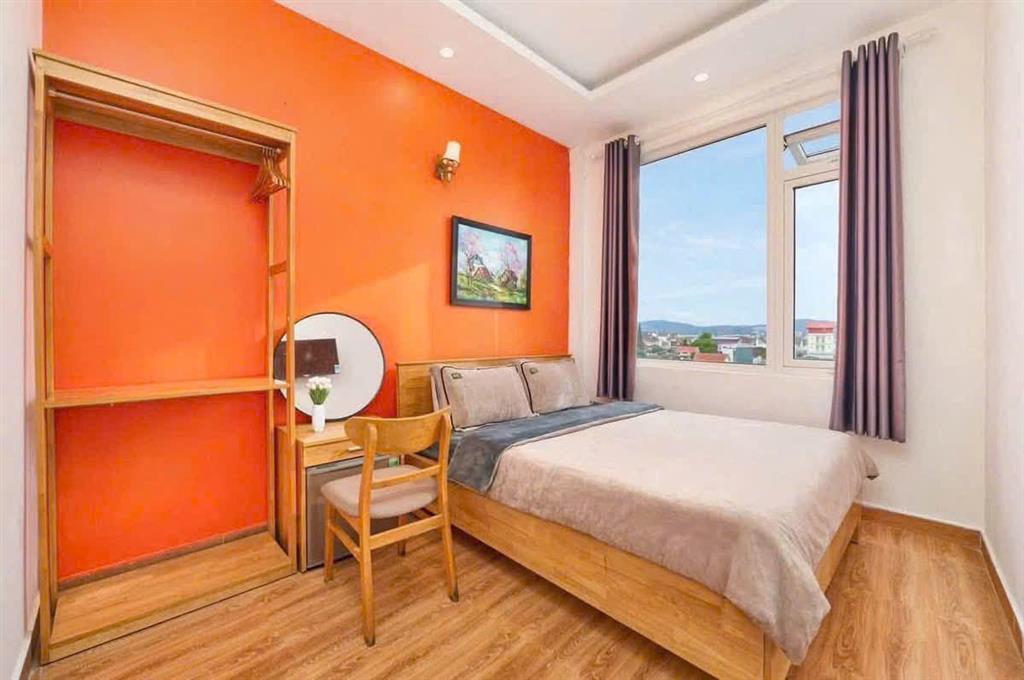 Cho thuê khách sạn 17 phòng có thang máy, hầm xe giá 35 triệu đường Xô Viết Nghệ Tĩnh Đà