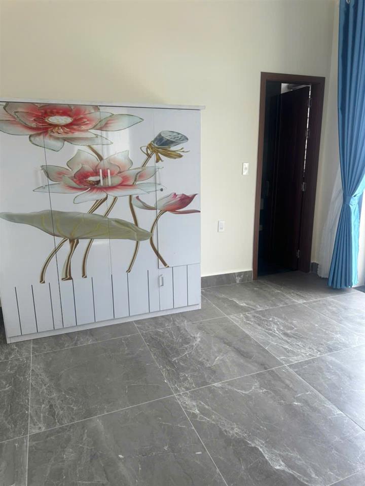 Cho thuê nhà nguyên căn mới xây 5 phòng ngủ mặt tiền giá 25 triệu đường An Sơn Đà Lạt Lâm