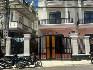 Cho thuê nhà nguyên căn mới xây 5 phòng ngủ mặt tiền giá 25 triệu đường An Sơn Đà Lạt Lâm