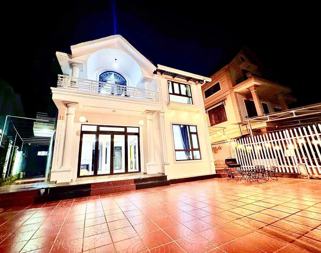 Sang nhượng homestay 8 phòng kinh doanh full nội thất giá thuê 20 triệu đường Hàn Thuyên