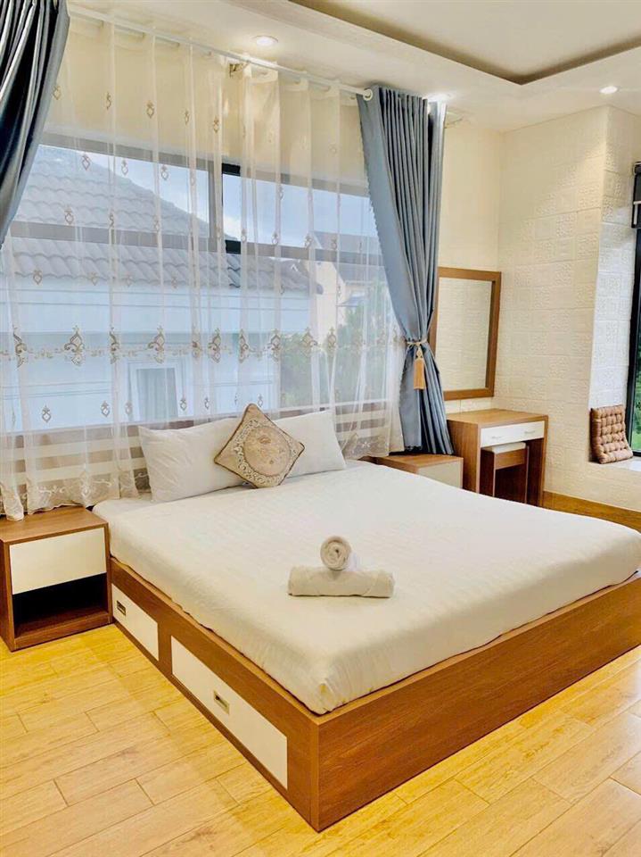 Cho thuê villa 7 phòng ngủ, full nội thất có gara ô tô giá 28 triệu đường Ngô Tất Tố Đà