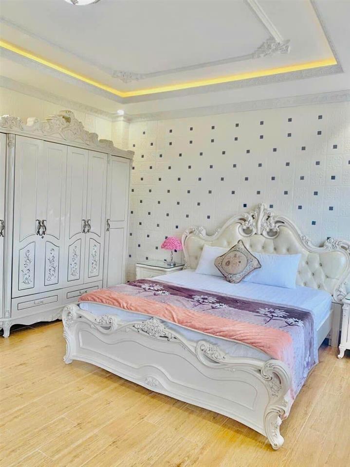 Cho thuê villa 7 phòng ngủ, full nội thất có gara ô tô giá 28 triệu đường Ngô Tất Tố Đà