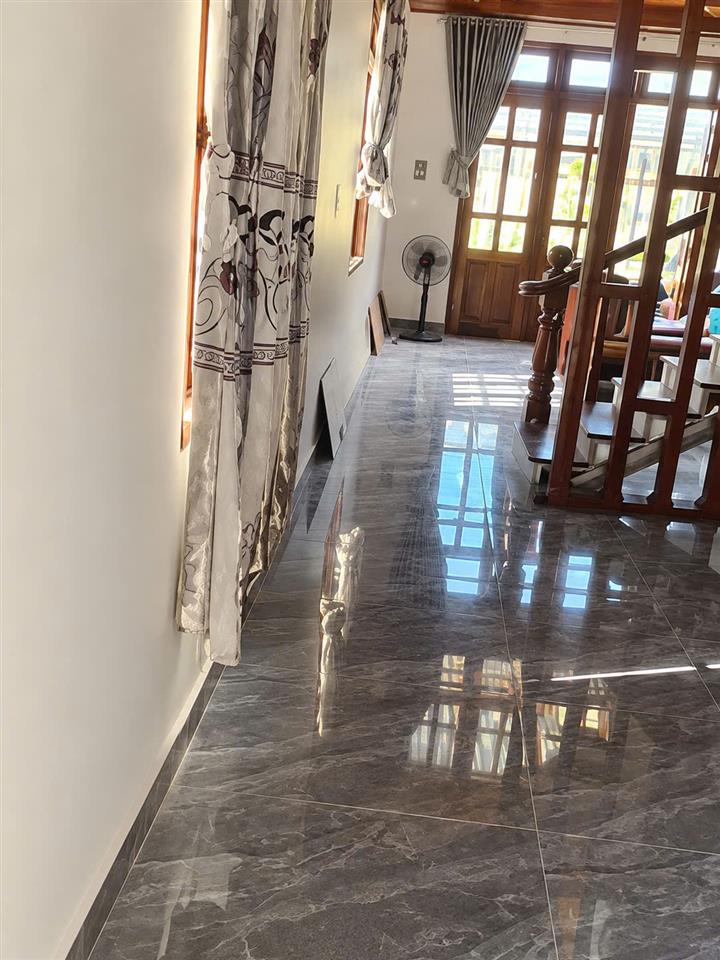 Cho thuê nhà mới xây 3 phòng ngủ 2 mặt tiền trước sau giá 10 triệu đường Tô Hiệu Đà Lạt