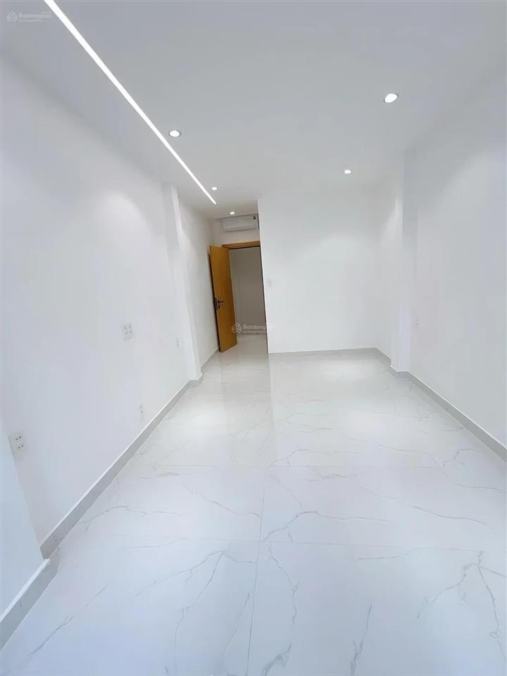 Bán căn nhà 5 tầng mới đẹp long lanh  nguyễn đình chiểu quận 3  hxh thông  giá 9.6 tỷ