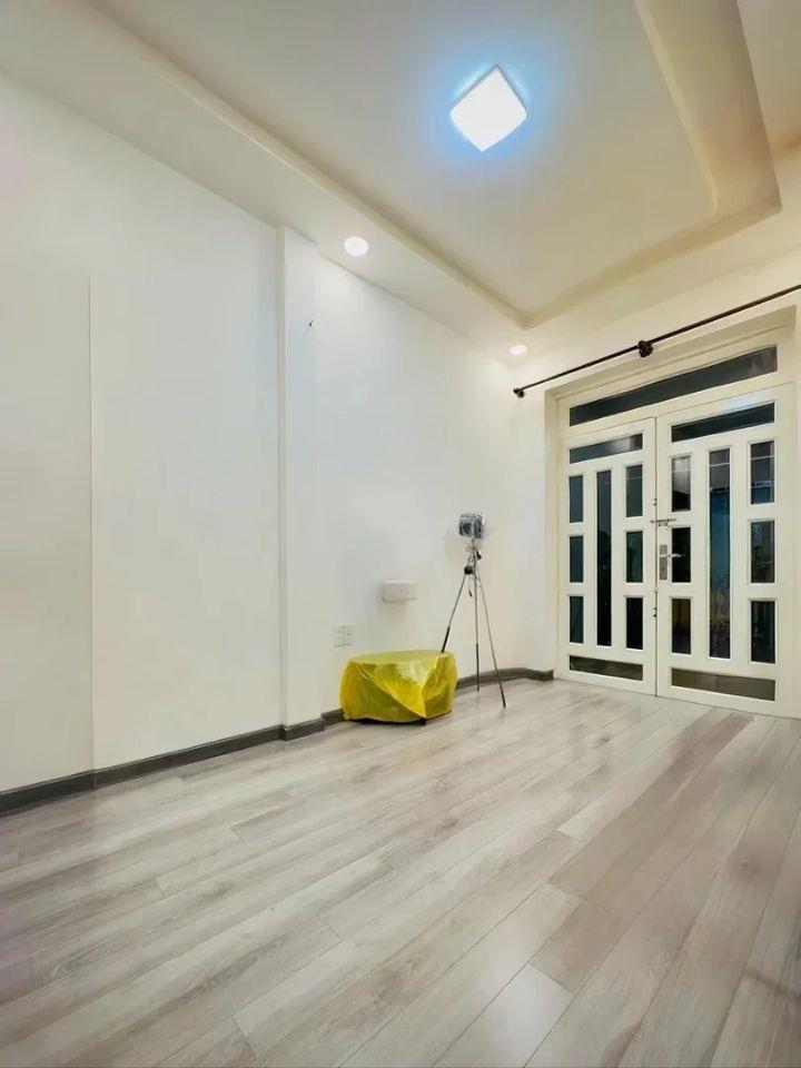 🌹 [PHƯỜNG BÀN CỜ] BÁN NHÀ MẶT TIỀN NGAY CÔNG VIÊN LÝ THÁI TỔ 4.3HA – 3 TẦNG – CHỈ 11.9 TỶ