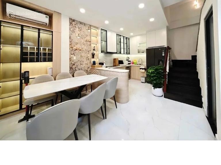 Bán căn nhà 5 tầng mới đẹp ngay khu vip phường bàn cờ, hxh, hơn 8 tỷ
