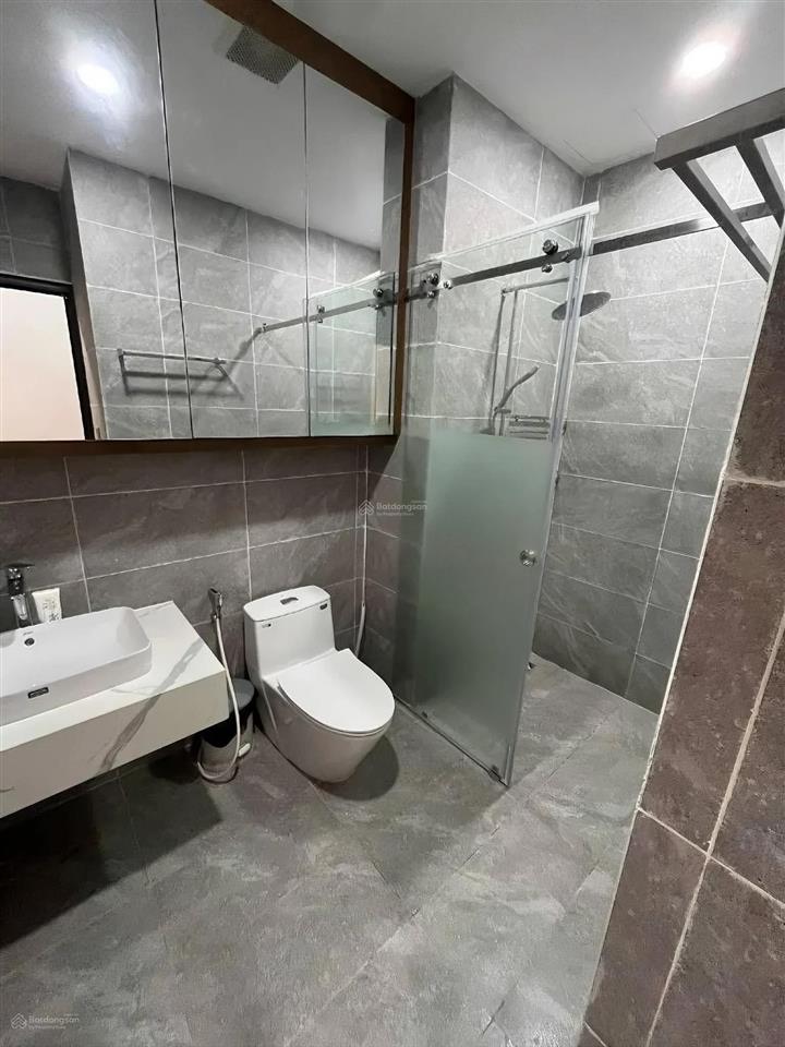 [phường bàn cờ] bán căn nhà 5 tầng ngay khu chợ bàn cờ  35m2  giá 8.9 tỷ