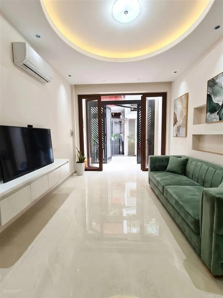 Bán nhà quận 3  đường nguyễn đình chiểu  phường bàn cờ  hẻm 5m