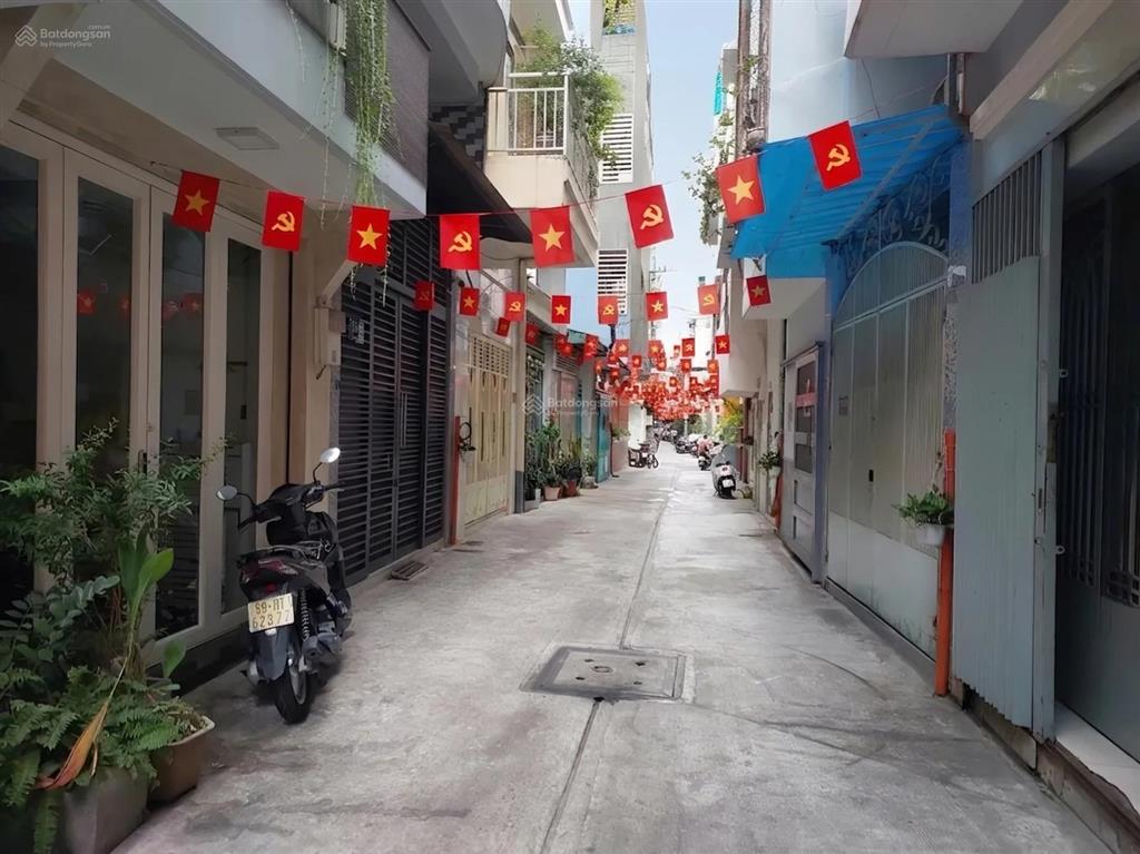 Bán nhà quận 3  đường nguyễn đình chiểu  phường bàn cờ  hẻm 5m