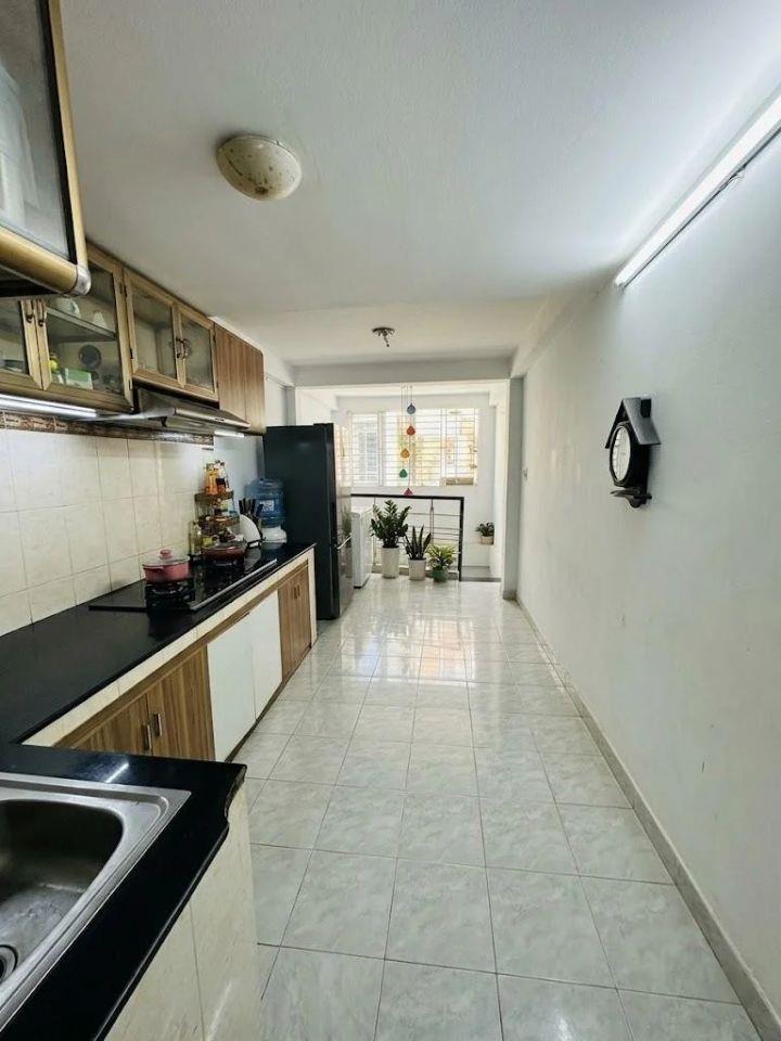 BÁN NHÀ 5 TẦNG SÁT MẶT TIỀN VƯỜN CHUỐI TRUNG TÂM QUẬN 3 – CẬN KỀ KHU KINH DOANH ĐỈNH