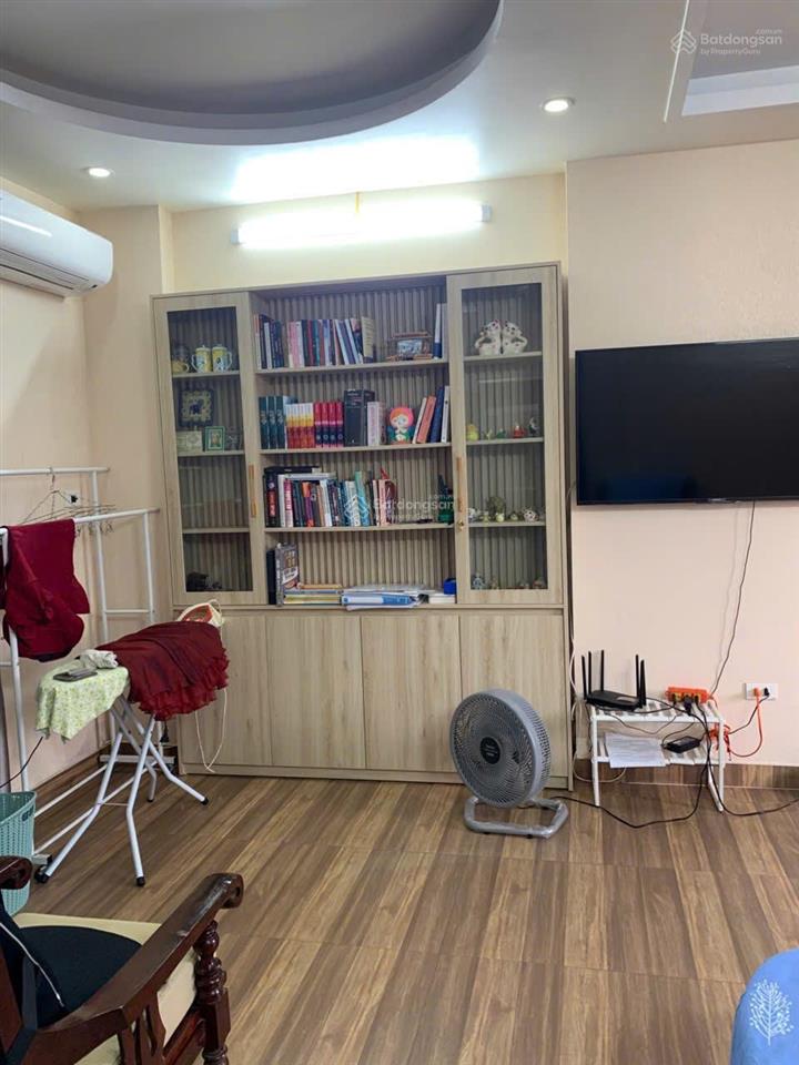 Cho thuê nhà riêng hai bà trưng  45m2  3 ngủ  3 wc  full đồ
