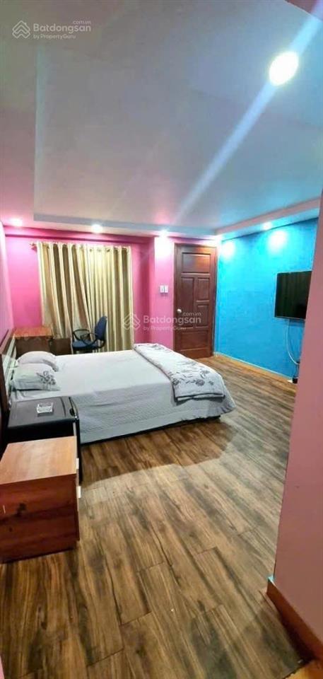 Cho thuê nhà nguyên căn  90m2  5 ngủ  văn cao  full đồ