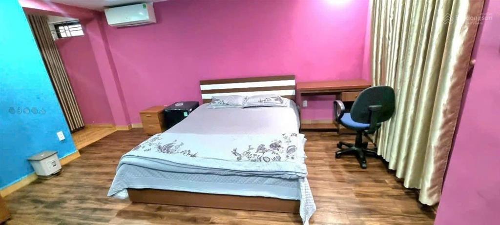 Cho thuê nhà nguyên căn  90m2  5 ngủ  văn cao  full đồ