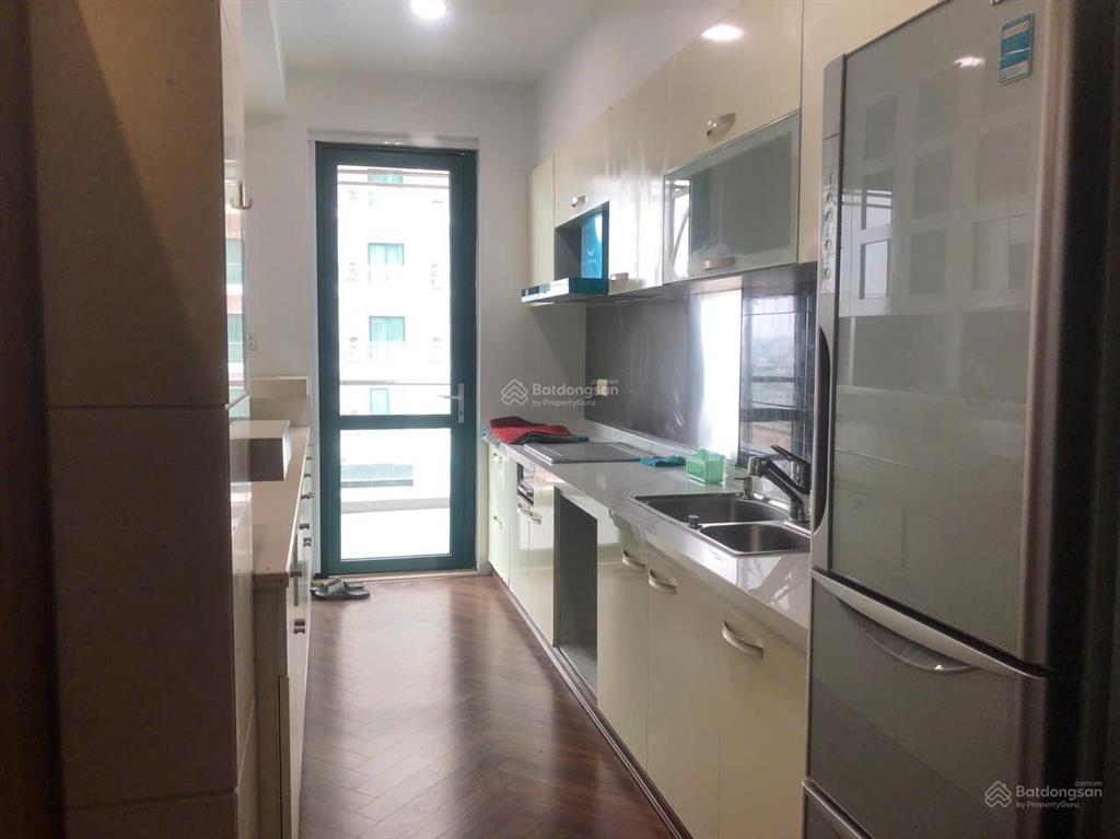 Cho thuê căn hộ 3 phòng ngủ, chung cư td plaza  siêu thị go  155m2  15 triệu