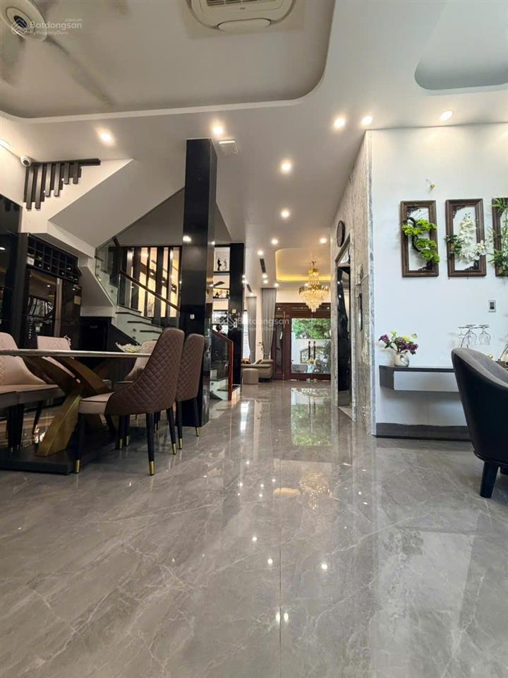 Biệt thự anh dũng 7, dt 180m, cách cầu rào 500m, có thang máy, nội thất đẹp, giá 12,8 tỷ