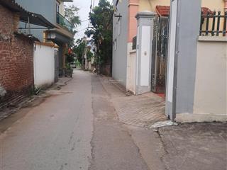 Bán 60m2 đất sen hồ, mặt tiền 4,5m, ngõ 3,5m nông sạch, trải nhựa , giá 3,2 tỷ