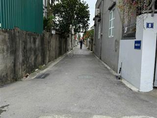 Bán 65m kiêu kỵ, mặt tiền 4,5m, hậu 4,5m, đường 3,2m ô tô 7 chỗ thông