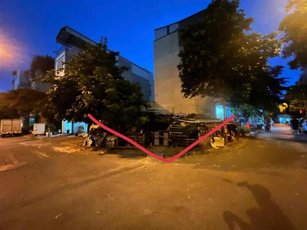 Bán 47m² lô góc tđc trâu quỳ, mặt tiền rộng, đường 8m thông bàn cờ giá siêu rẻ 195tr/m²