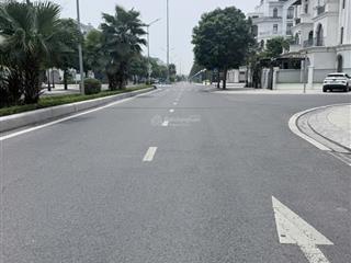Lô đất hiếm có trâu quỳ, tầm tài chính hơn 3 tỷ, diện tích 30m, cách 1 nhà ra ô tô tránh thông