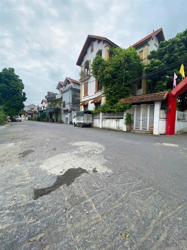 Bán đất 74m2 tại xã đa tốn, sẵn nhà c4 cho thuê, mặt tiền 4.3m, ngõ 3.9m, sát oceanpark